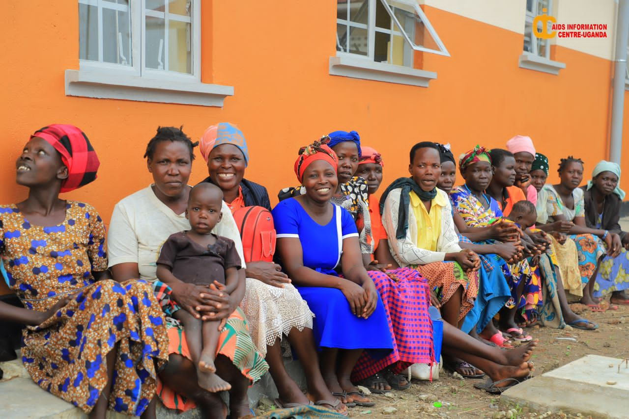 Mothers waiting for screening in Alito HCIII